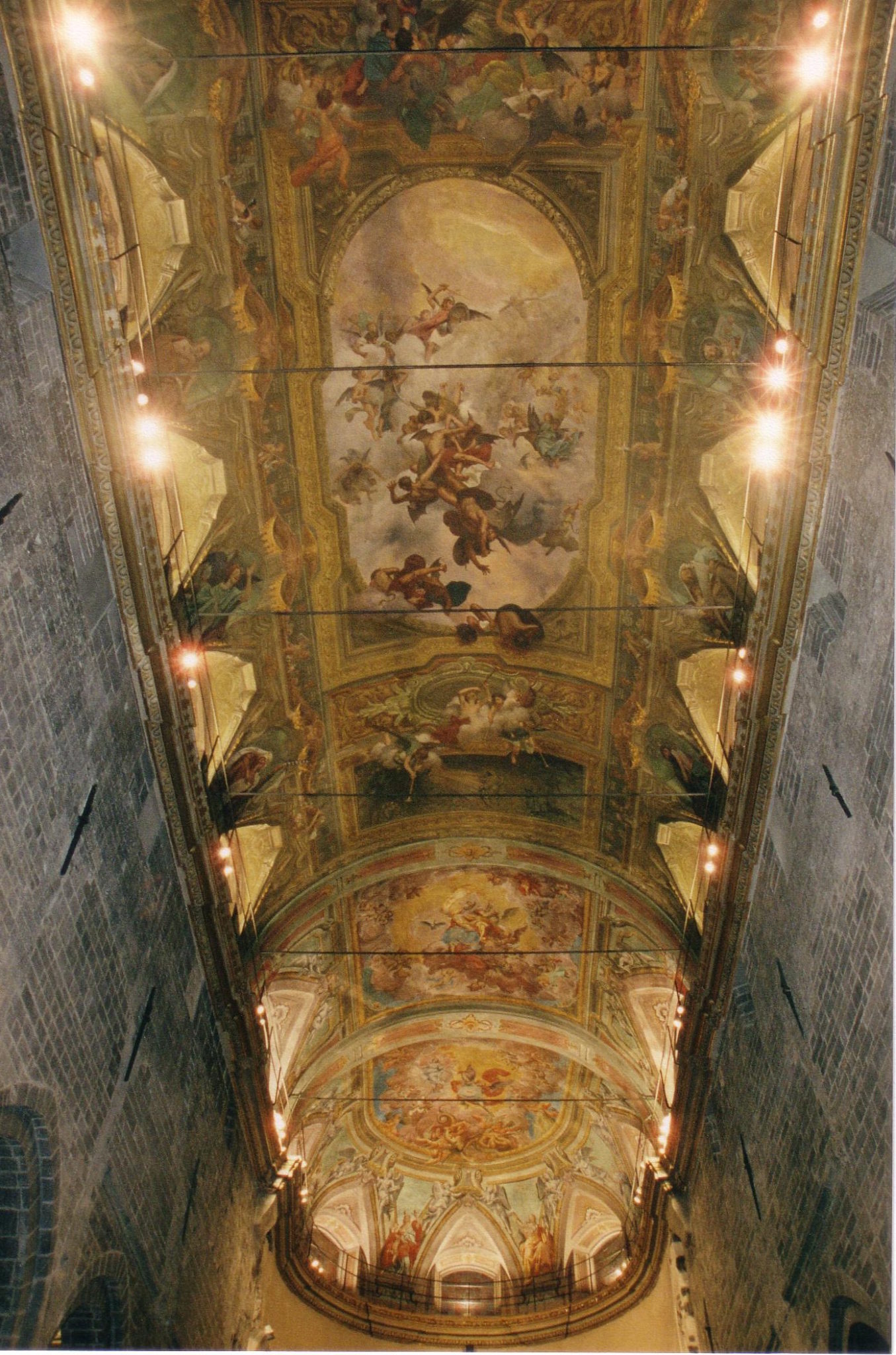 Navata centrale