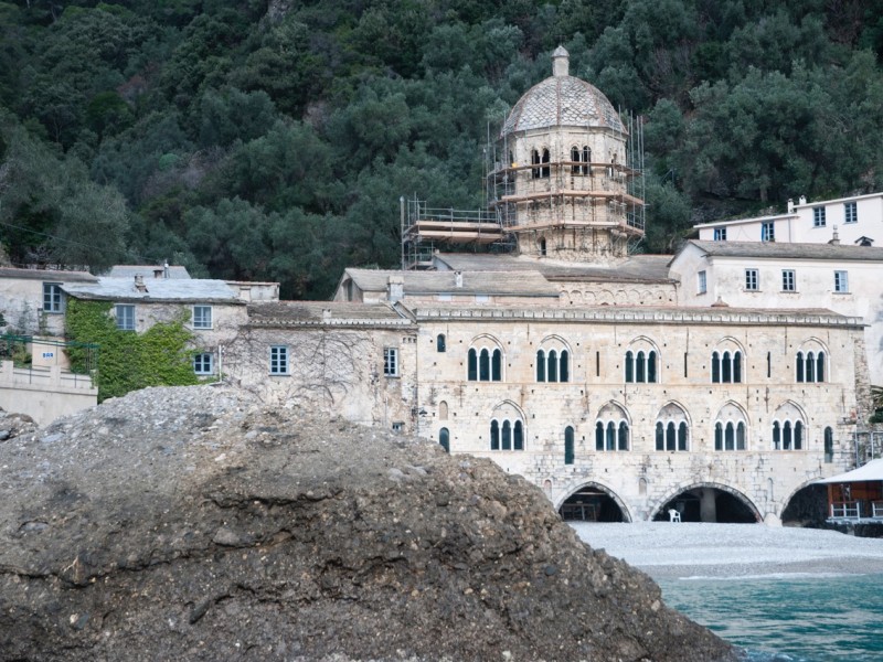 L'Abbazia di San Fruttuoso è uno dei siti di intervento di restauro ad opera della ditta edile di Finale Ligure Formento Restauri.
